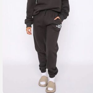 White fox black sweatpants size L